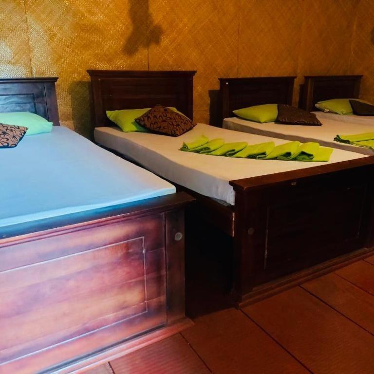Tree House Hostel Сигирия Экстерьер фото